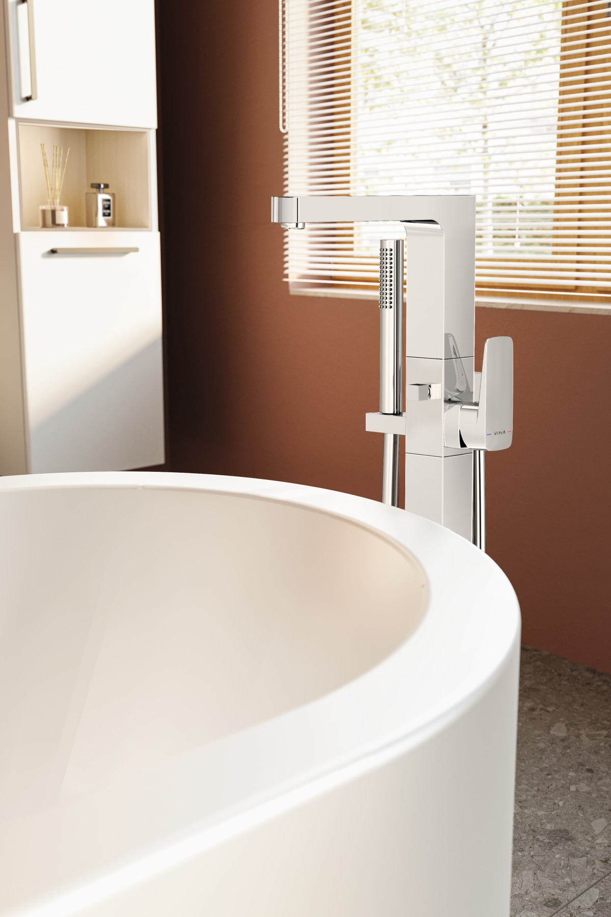 Смеситель для ванны VitrA Root Round (Рут Раунд) A42741EXP напольный с ручным душем хром латунь